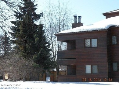 Upper Corner Unit #9, North Side