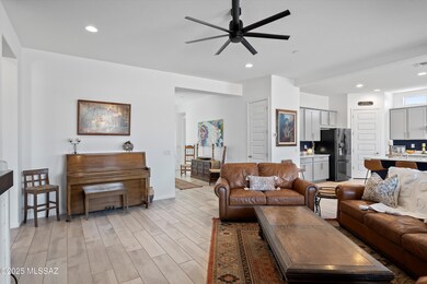 08-Living Area