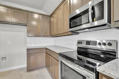 1409 Quail Creek Dr, Cleburne, TX 76033 - photo 7