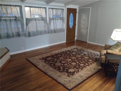 206 W Plum St, Raymore, MO 64083 - photo 6