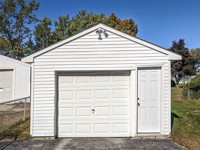 185 1/2 Kinsley St, Nashua, NH 03060 - photo 6