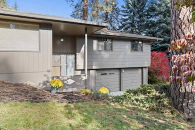 812 W Westover Rd, Spokane, WA 99218 - photo 4