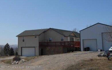 1041 Harris Dr, Craig, CO 81625 - photo 3