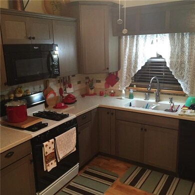 720 Virginia Ave, Midland, PA 15059 - photo 7