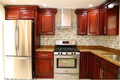 25 Lantern Ln, Randolph, MA 02368 - photo 2