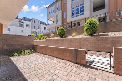 639 Spotted Falcon St, Las Vegas, NV 89138 - photo 5