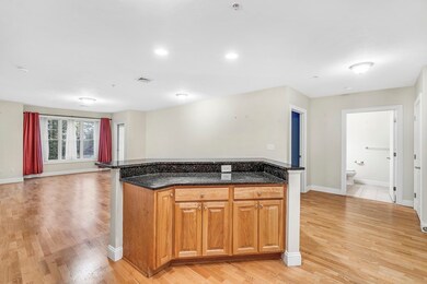 15 Summer St unit 104, Franklin, MA 02038 - photo 7