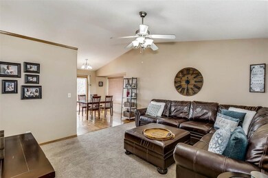 1927 N Country Walk Ln, Mulvane, KS 67110 - photo 4