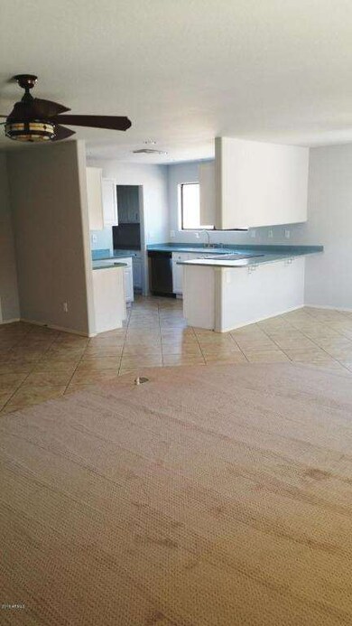 8131 E Dahlia Dr, Mesa, AZ 85208 - photo 4