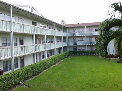 16 Dorset A unit 16A, Boca Raton, FL 33434 - photo 4