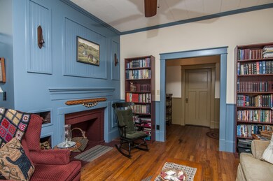 005 Living Room