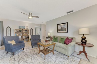 5103 Greencroft Rd unit 24, Sarasota, FL 34235 - photo 4