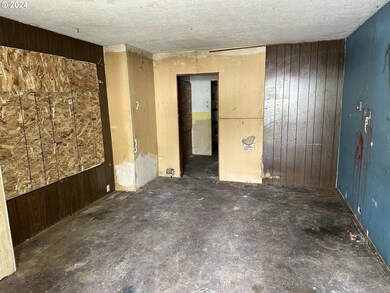 510 W Sheridan St, Newberg, OR 97132 - photo 4