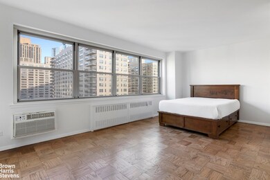Lincoln Towers unit 22F, New York, NY 10023 - photo 6