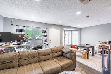 2127 Abrazo Dr unit 2, West Covina, CA 91791 - photo 6