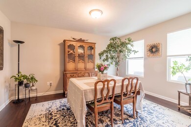 360 Hardwood Ave, Circleville, OH 43113 - photo 5