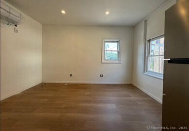 61 Field St unit 306, Waterbury, CT 06702 - photo 3