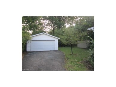 1905 S Compton Rd, Cleveland, OH 44118 - photo 4