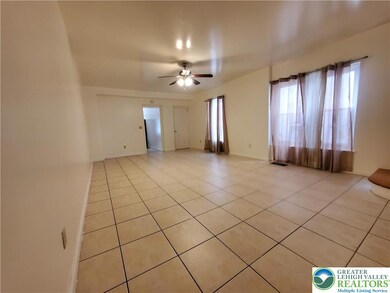 914 N 4th St, Allentown, PA 18102 - photo 4