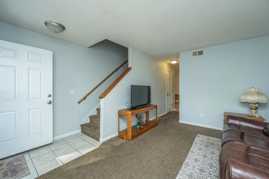 308CrestviewUnitA008