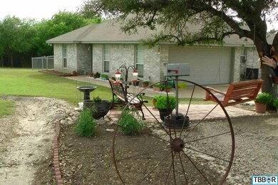 960 Old Moody Rd, Eddy, TX 76524 - photo 4