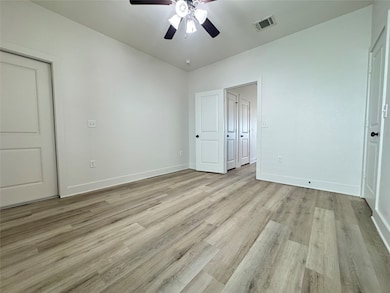 4020 Ursuline St unit Front, Galveston, TX 77550 - photo 6