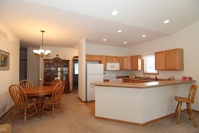 150 Elliott Ln unit 150, Oregon, WI 53575 - photo 7