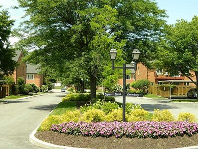 1133 Canterbury Square Dr S, Indianapolis, IN 46260 - photo 3