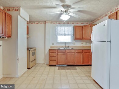 480 Stover Ave, Strasburg, VA 22657 - photo 6