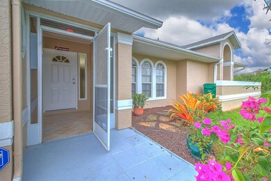 702 SW McCullough Ave-6