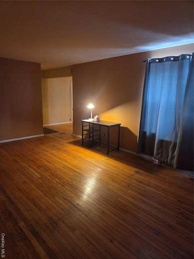 The Alpine unit A34, Hollis, NY 11423 - photo 5