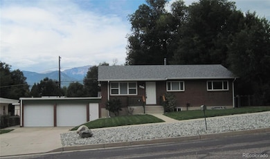 1014 Alexander Rd, Colorado Springs, CO 80909 - photo 3