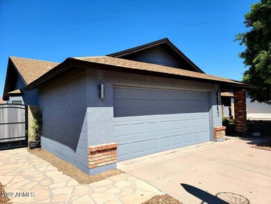 2-Car Garage