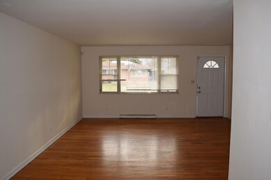 FRONT ROOM