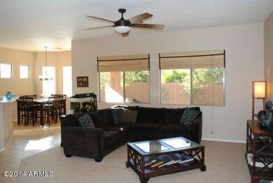 LARGE OPEN GREATROOM