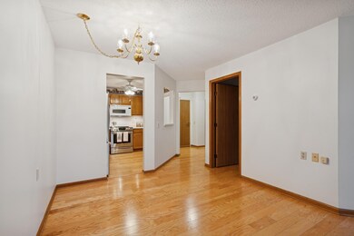 500 County Road B W unit 122, Roseville, MN 55113 - photo 6