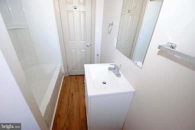 30 W Union St, Burlington, NJ 08016 - photo 3