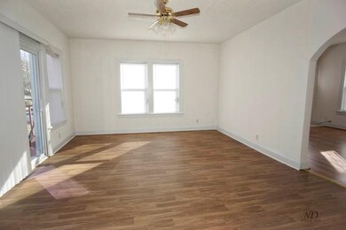 unlisted-address, Waukegan, IL 60085 - photo 4