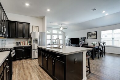 4971 Millican Dr, Pearland, TX 77584 - photo 5