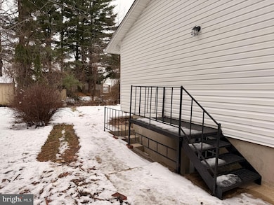 8333 Scotts Level Rd, Pikesville, MD 21208 - photo 7