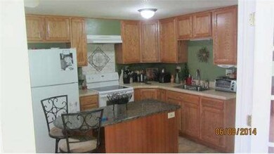 24 Riverview Dr, Southbridge, MA 01550 - photo 5