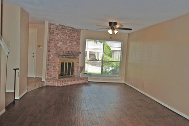 5927 Arncliffe Dr unit 5927, Houston, TX 77088 - photo 3