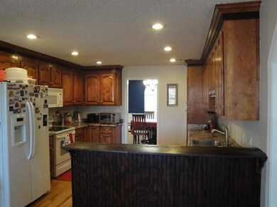 610 Bay Laurel Cir, Warner Robins, GA 31088 - photo 3