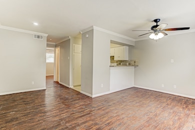 3414 Garrott St unit 8, Houston, TX 77006 - photo 2