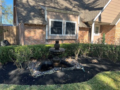 11602 Gatesden Dr, Tomball, TX 77377 - photo 6