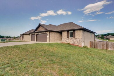1644 N Eagle Valley Ln, Nixa, MO 65714 - photo 3