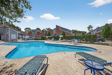 3200 S Gessner Rd unit 224, Houston, TX 77063 - photo 3