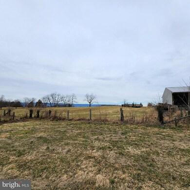 2589 Leafmore Rd, Chambersburg, PA 17202 - photo 3