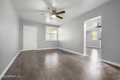 2937 Tinsley Rd, Jacksonville, FL 32218 - photo 4