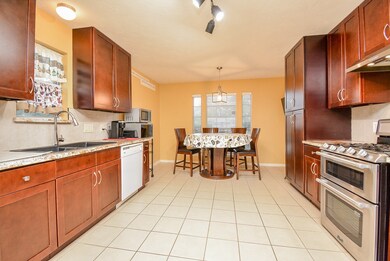 8425 Bertwood St, Houston, TX 77016 - photo 6
